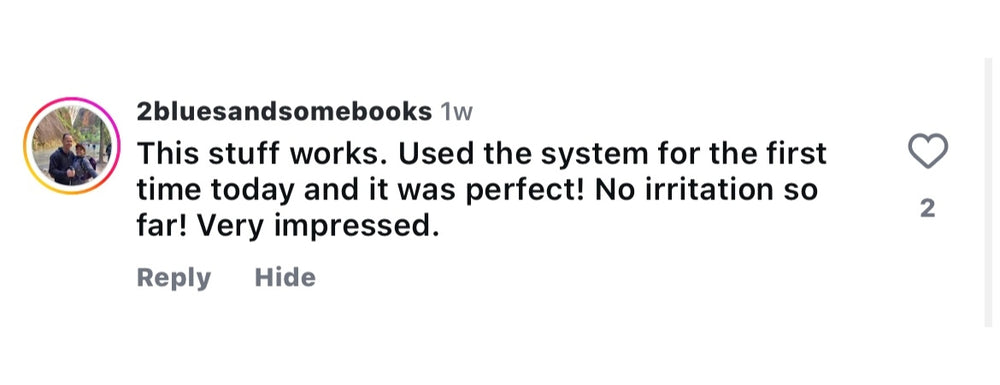 User review praising natural skincare for no irritation and effective results, highlighting satisfaction with the product.