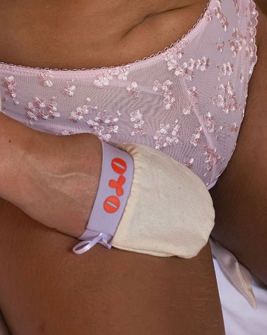 Ingrown Glove